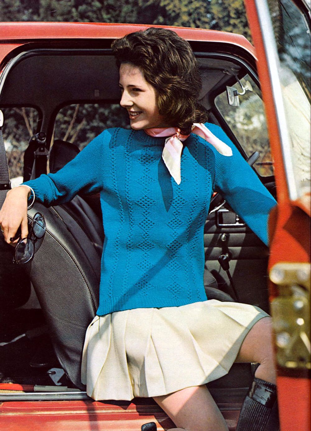 14 Beautiful Vintage Knitted Sweater Coats for Women From the Early