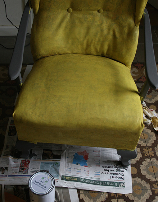 How to Paint Fabric ¨ armchair ¨ using Autentico chalpaint