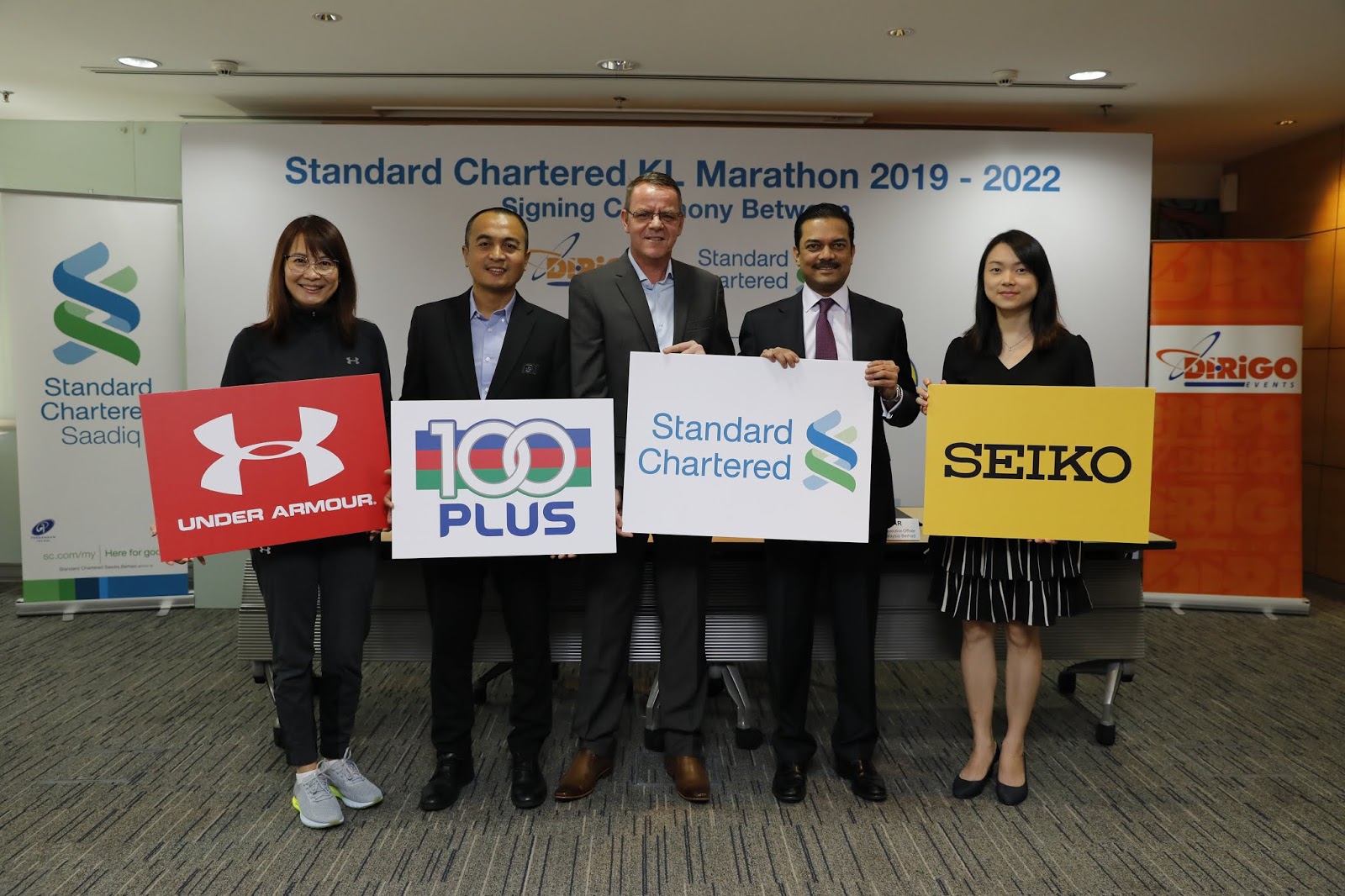Penonton STANDARD CHARTERED EXTENDS KL MARATHON TITLE SPONSORSHIP