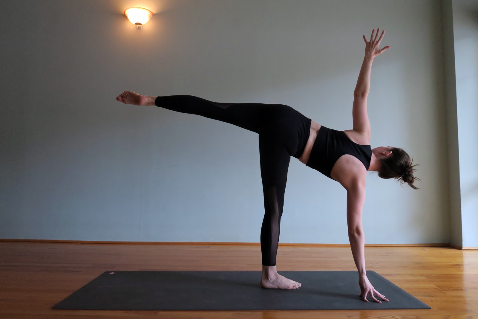 Bài tập Yoga cho người loãng xương - giangyoga