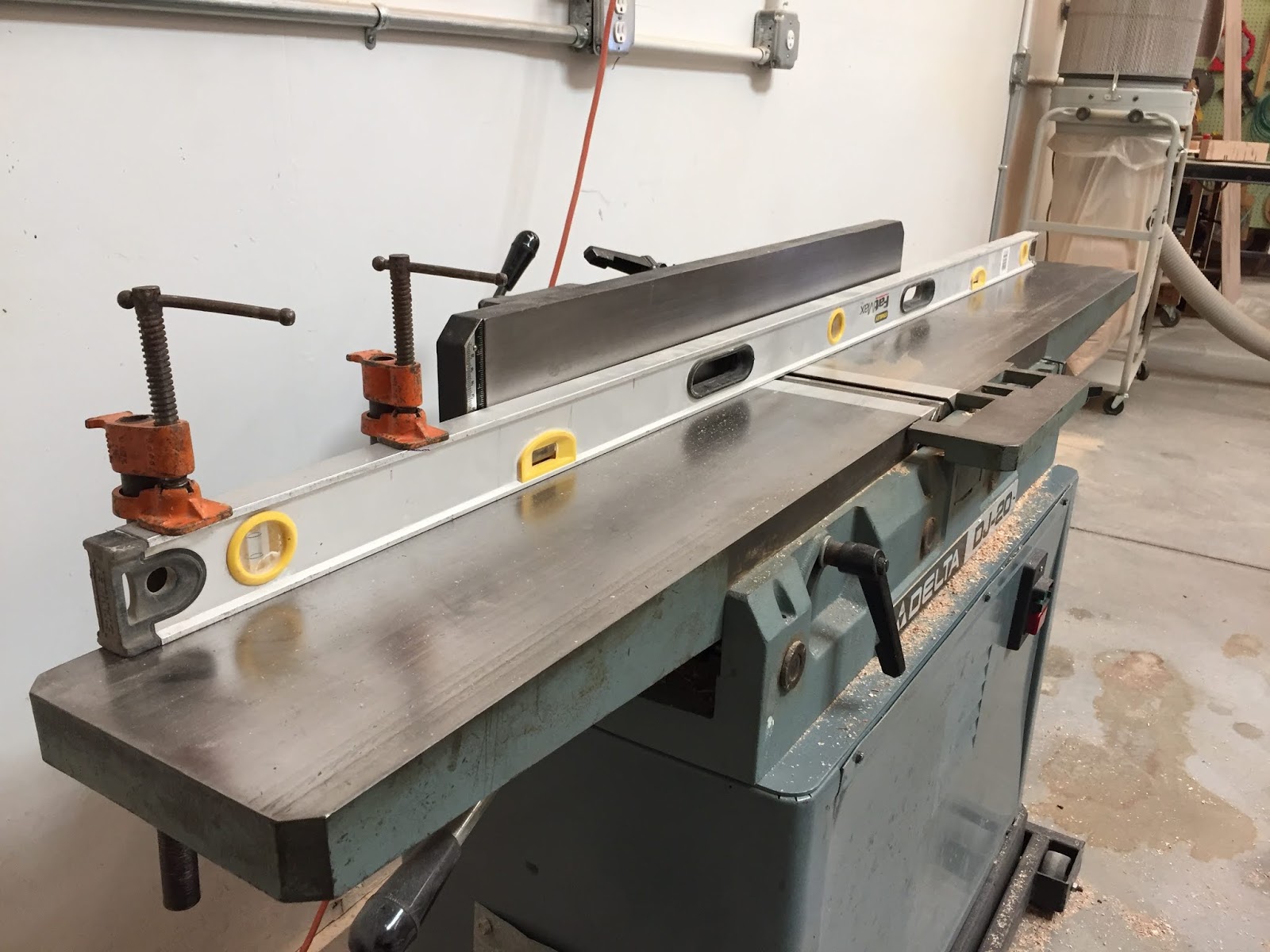 Let's Talk Wood As long as we're tearing the Delta Jointer apart....