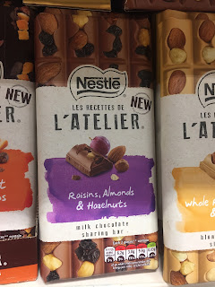 Nestle L'atelier Raisins, Almonds & Hazelnuts Milk Chocolate