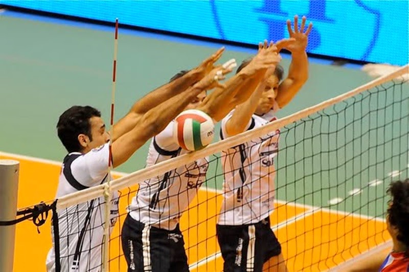 Panduan Menguasai Teknik Blok Bola Dalam Permainan Voli Inilah Info