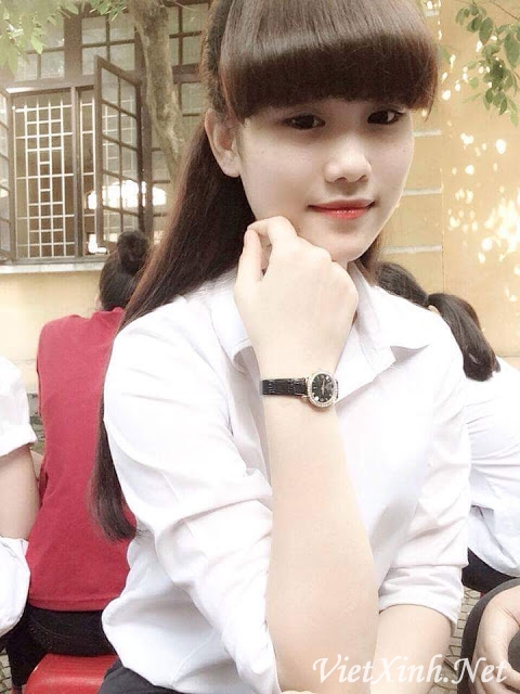 Girl xinh Đặng Linh Ngọc (Chị Thỏ Ngọc) - Dáng học sinh mà vếu như người mẫu