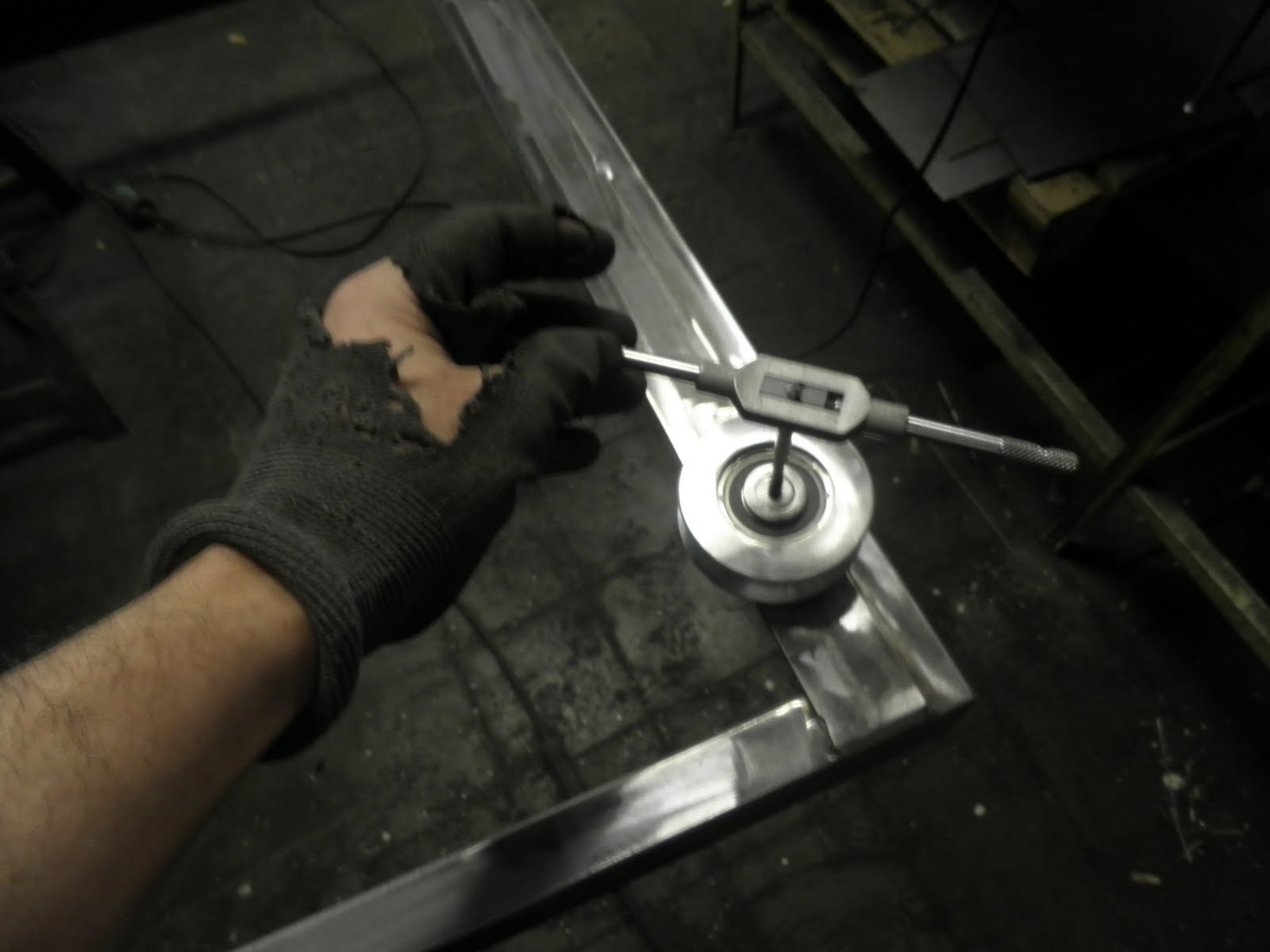 JOSÉ BRAVO / HERRERO / ZAHORÍ : Hierro, arte, arquitectura