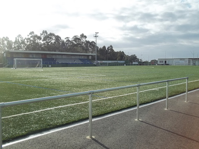 SENA FÚTBOL MARÍN: ¿CAMPOS DE FÚTBOL EN MARÍN? vs CAMPOS DE FÚTBOL EN O