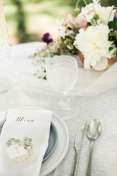 Wedding Talent: Hana of Made By Hana Events via periwinkleflowers.blogspot.com
