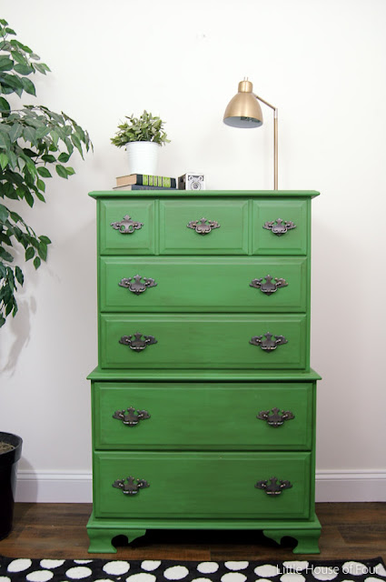  Kelly green painted dresser makeover