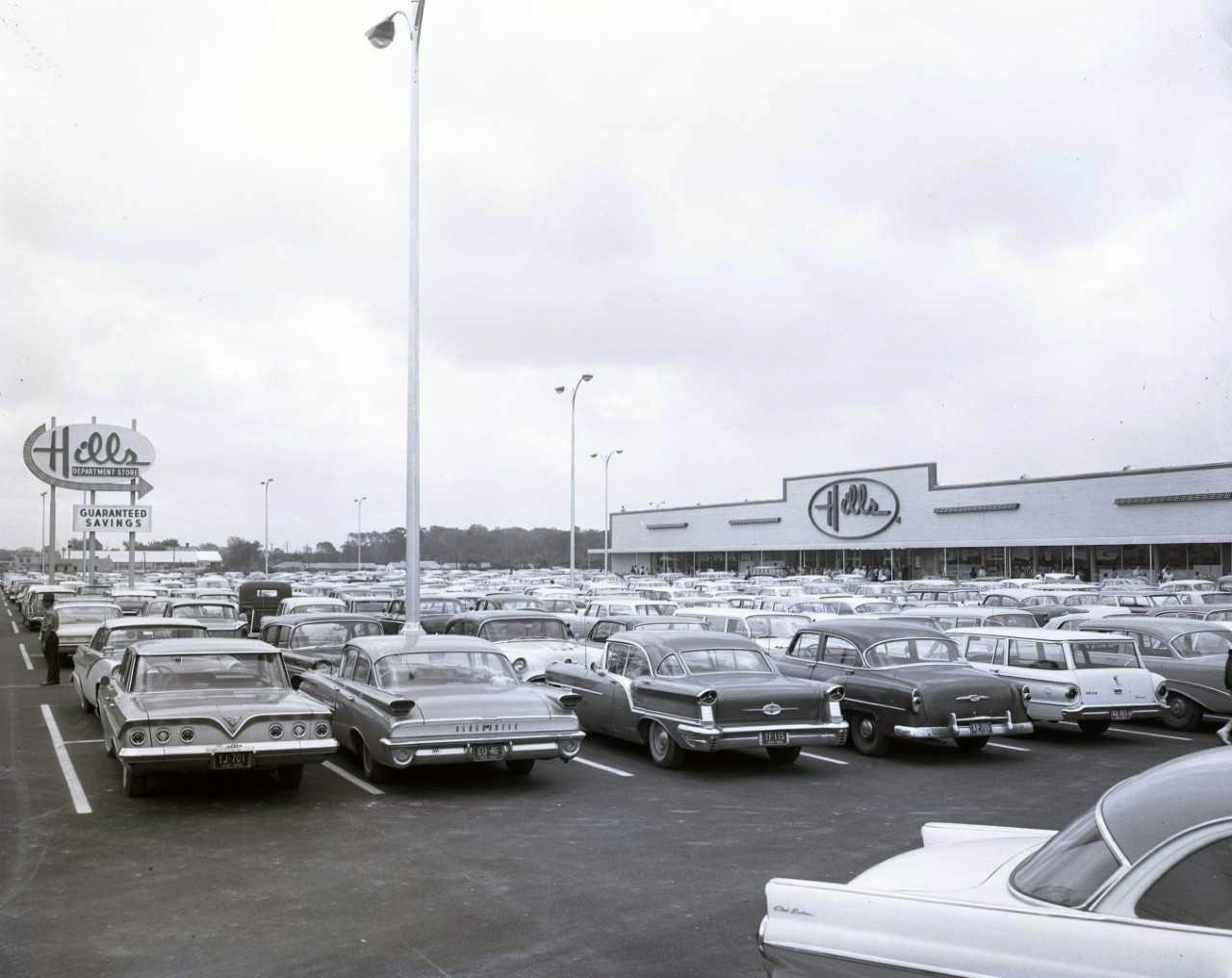 Sandusky History Grand Opening of Hills Department Store in Sandusky