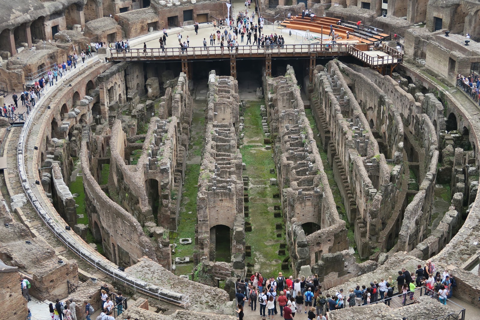 A Path To Lunch: The Best Tour of Rome's Colosseum Reviewed.