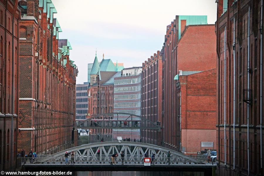 Brücken in der Speicherstadt von Hamburg Brücken in der Speicherstadt von Hamburg