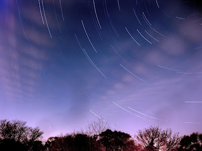 star trails, night sky, long exposure