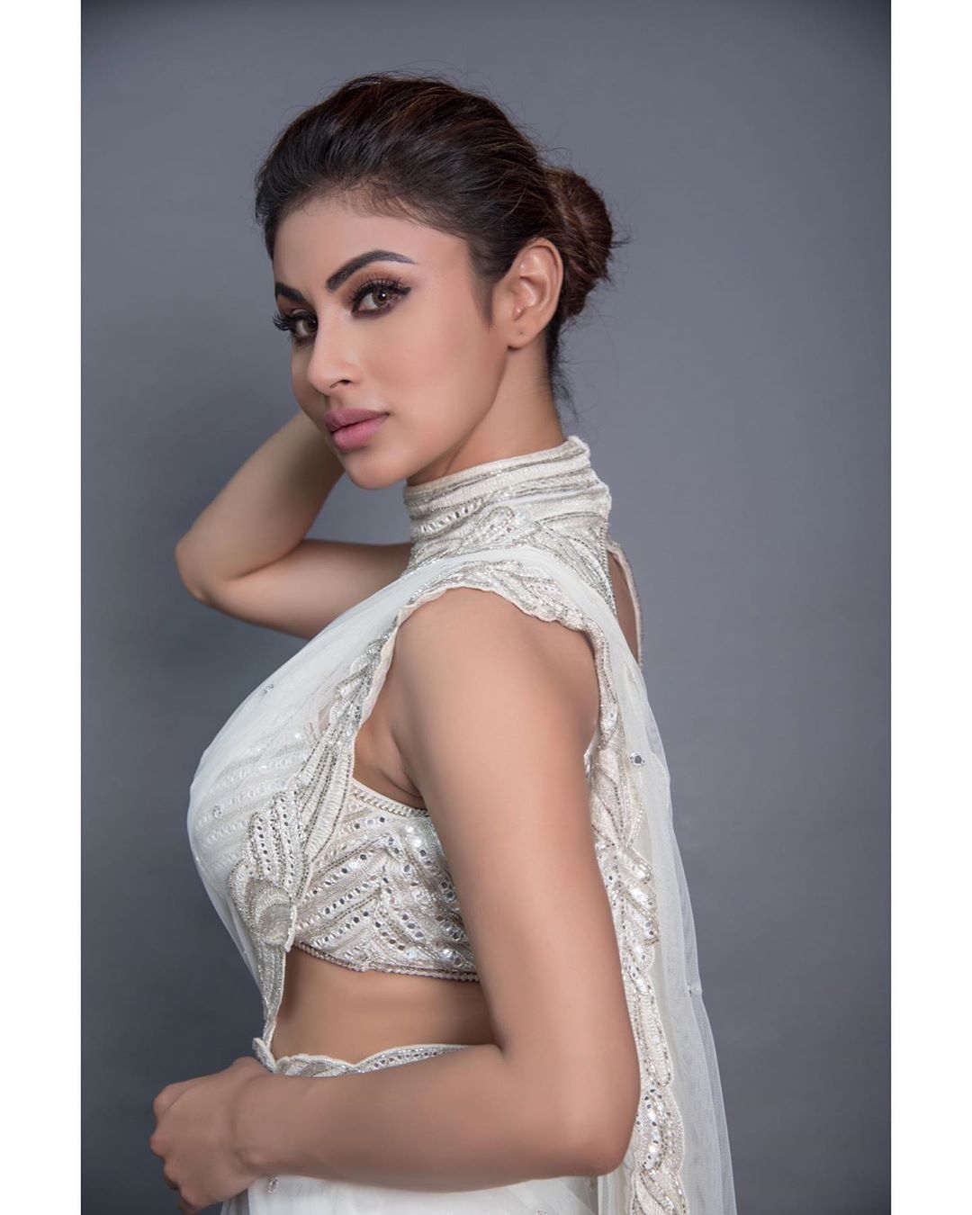 Mouni roy pic