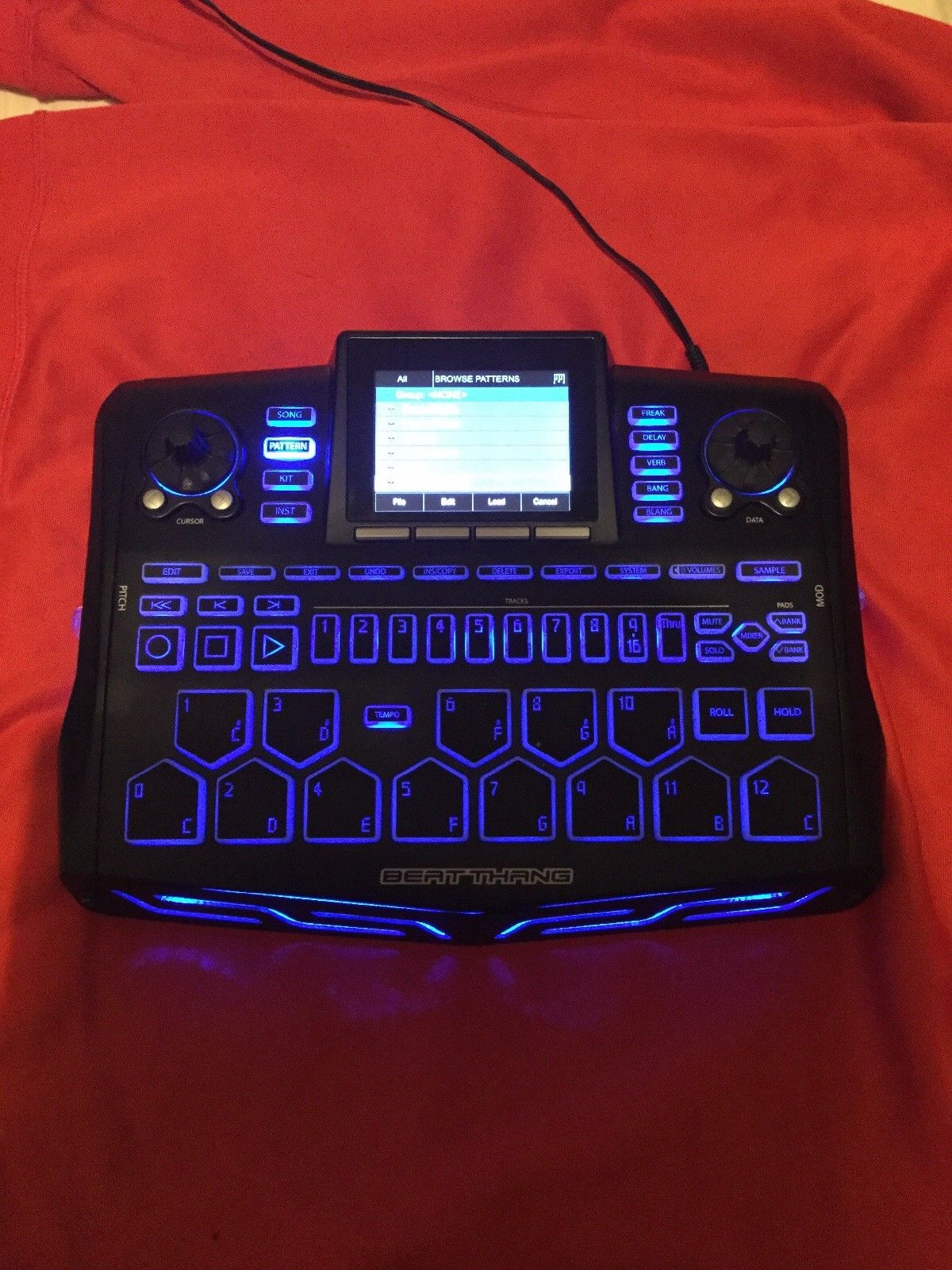 MATRIXSYNTH BKE BEAT THANG PORTABLE GROOVEBOX HIP HOP Drum Machine