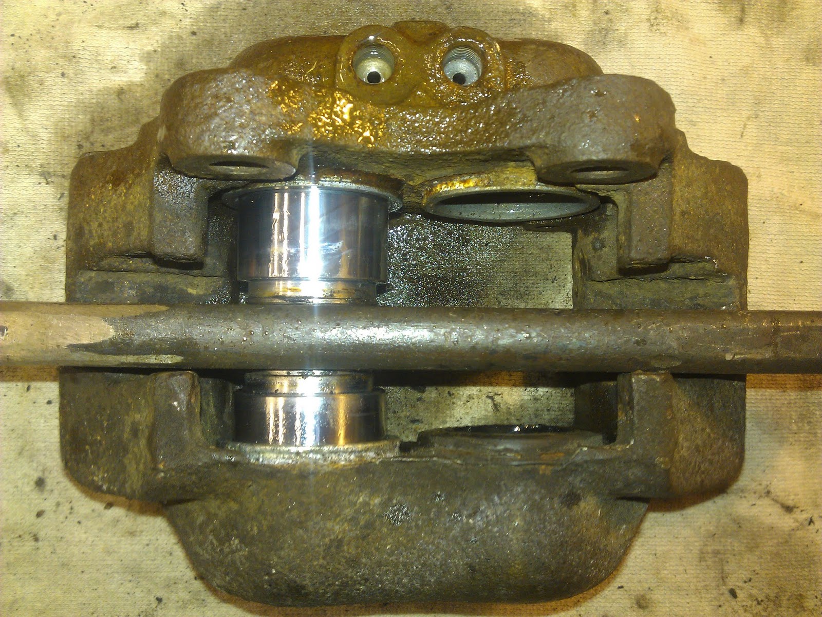 Volvo 240 24v TAKAJARRUT / REAR BRAKES