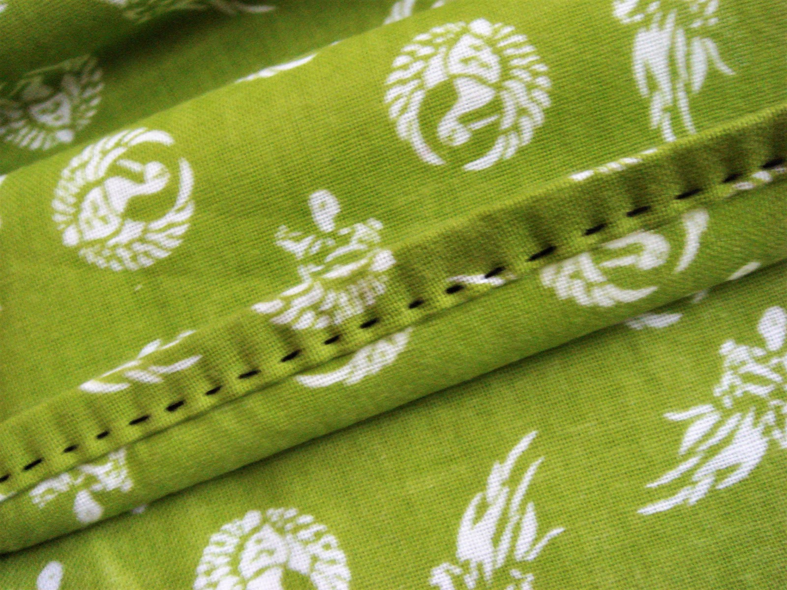 ５ いちばん簡単 型紙いらず 着物エプロン の作り方 画像付き 50代60代の普段着物 母の着物からハッピーライフ