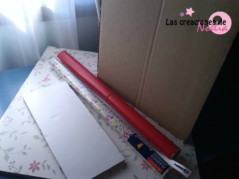 Las creaciones de Noelia: Contenedor de material