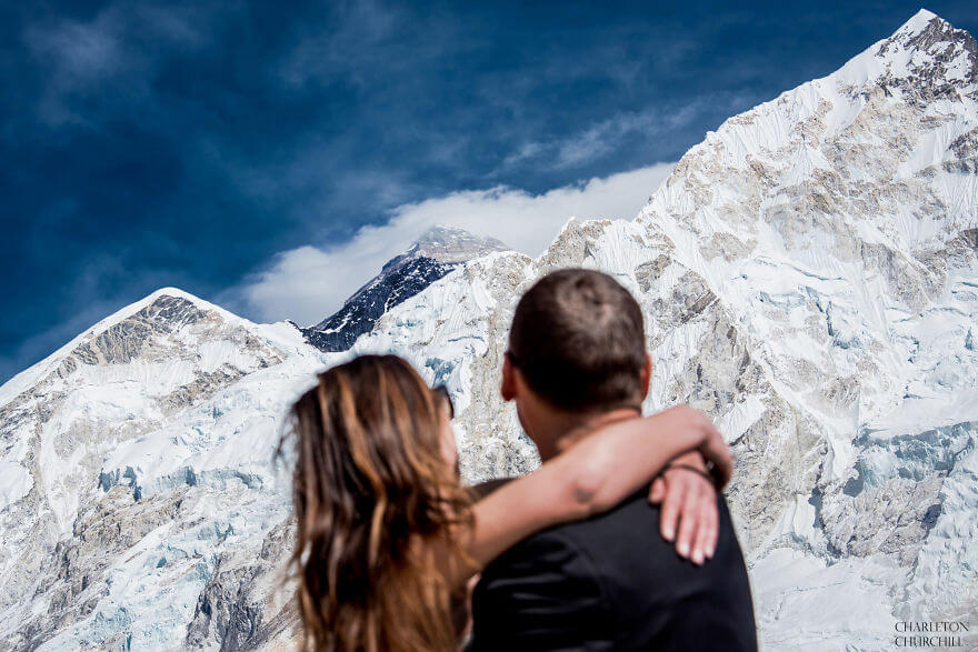 Breathtaking Pictures Of A Couple Who Got Married On Mount Everest