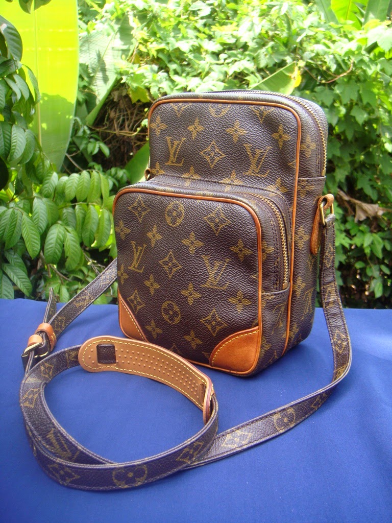 YouNG BLoOd bUndLE: Louis Vuitton Amazon Sling/Shoulder Bag(SOLD)