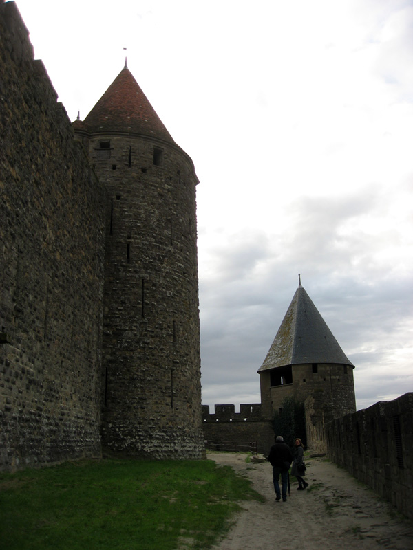 CON AUTOCARAVANA Y SIN ELLA LA CIUDADELA DE CARCASONA