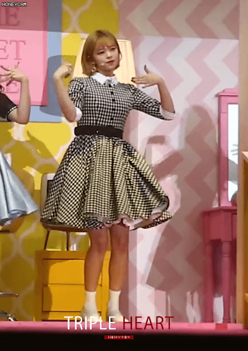 체크 원피스 정연