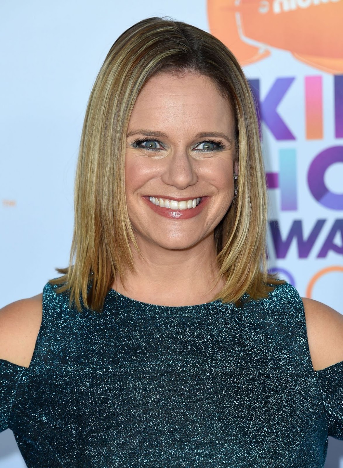 Andrea Barber Nickelodeon 2017 Kids’ Choice Awards in Los Angeles