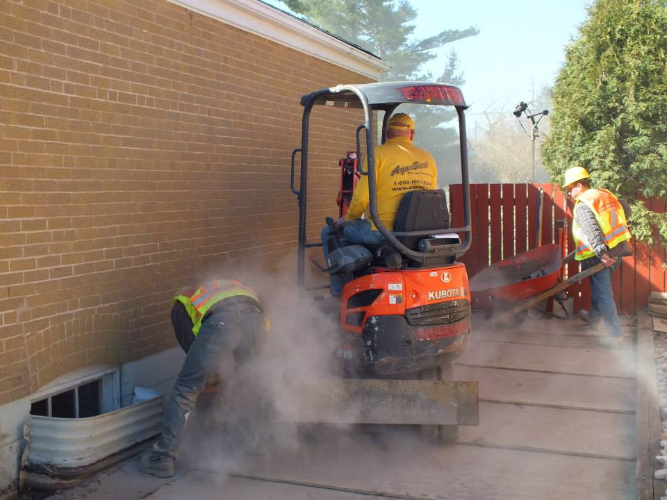 Aquaseal London Licensed Basement Waterproofing Contractors London in London Ontario 1-800-NO-LEAKS