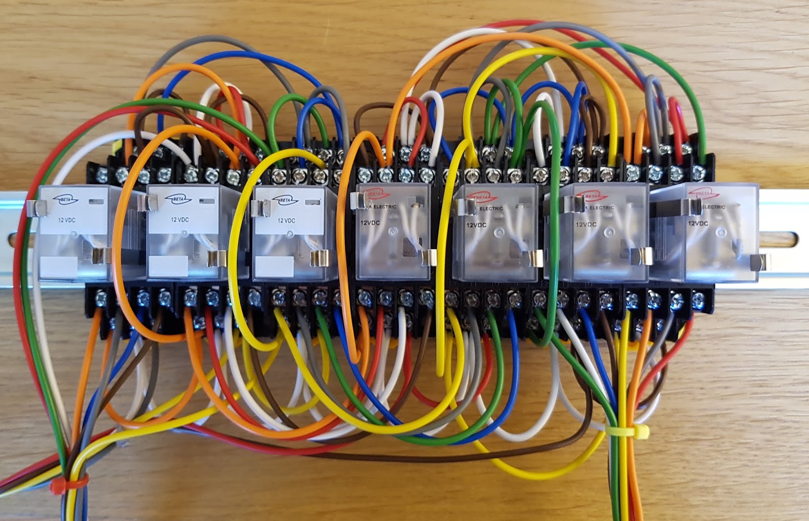 My Code Here Surround Sound Switch 5 Relayer relays)