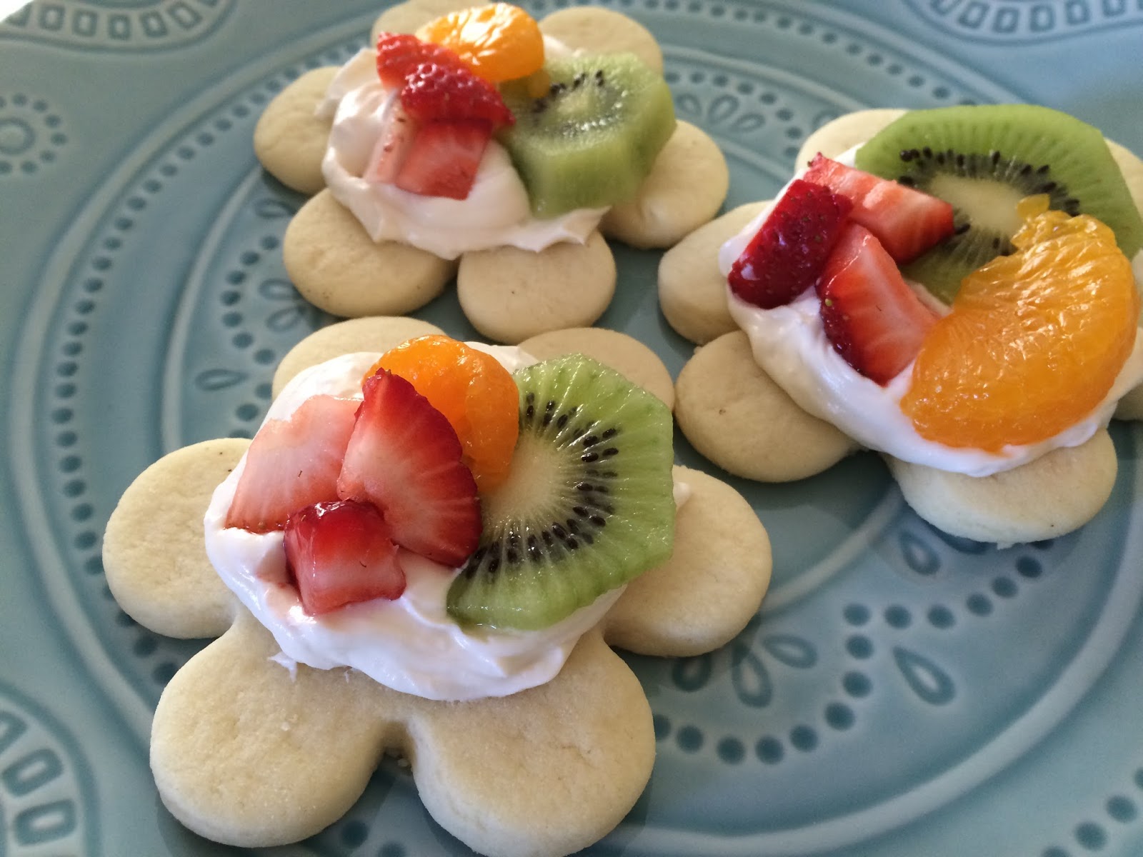 CHOCOLATES FOR BREAKFAST and other Sweet Somethings Fruit Pizza Sugar