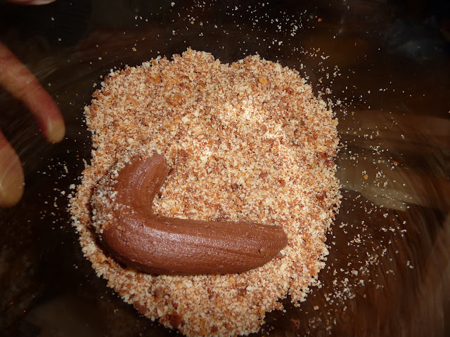 Let Them Eat Cake: Christmas Cake Truffles!
