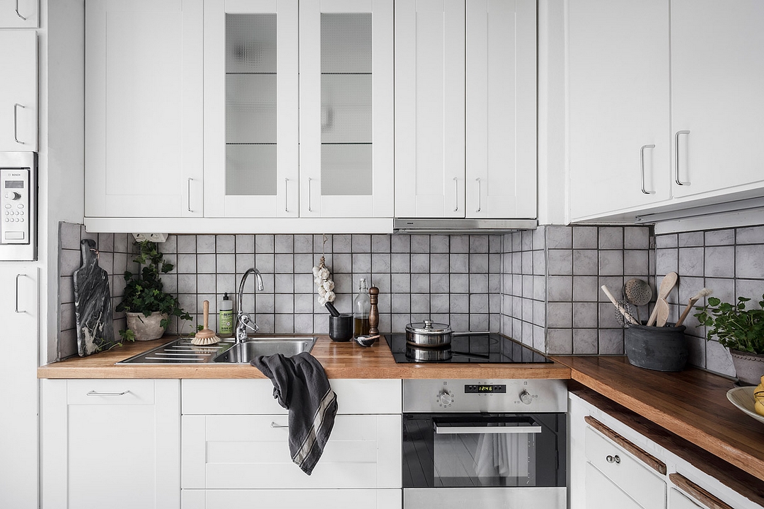 AU COIN MAIS PAS NÉGLIGÉ