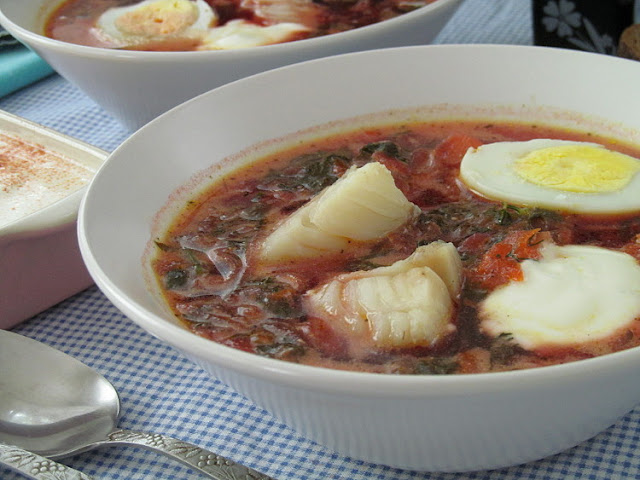 Зелёный борщ с рыбой и щавелем