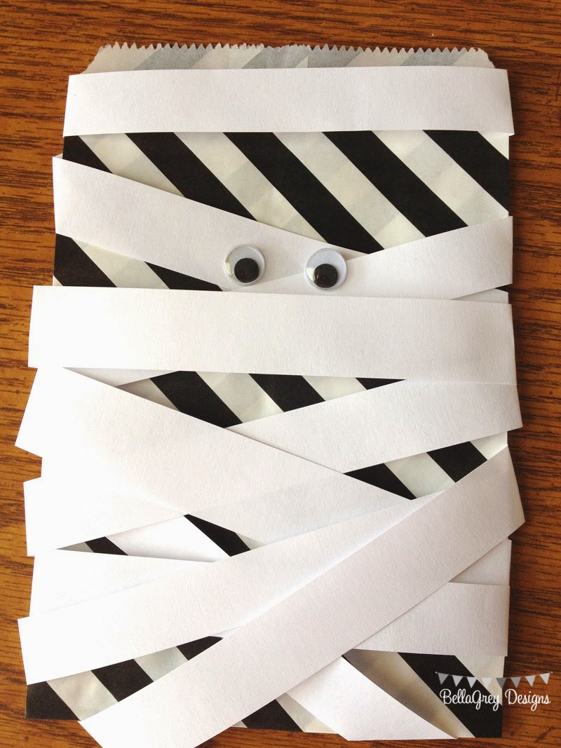 DIY Halloween Mummy Bag Tutorial + FREE Favor Tags BellaGrey Designs
