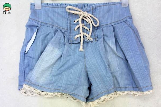 Ideas for decorating denim shorts 