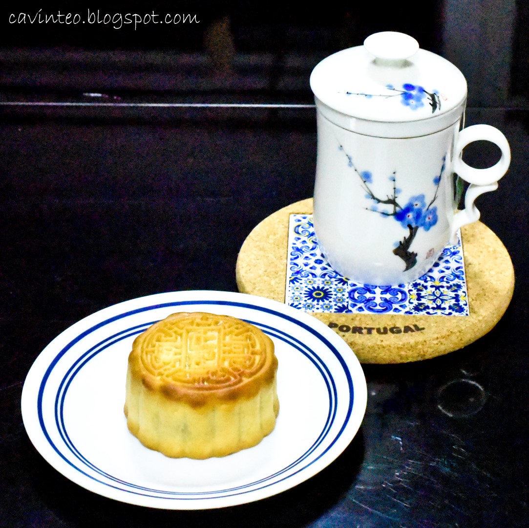 Entree Kibbles: Baking Traditional Mooncakes for Mid ...