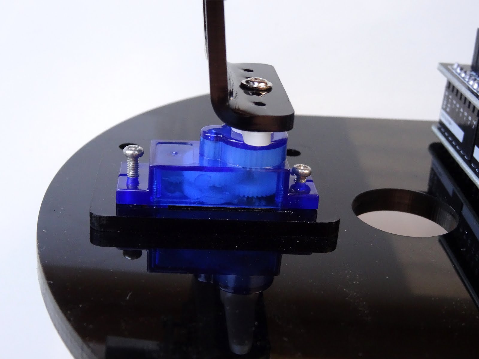 Mitov Software: Assembling Elegoo Smart Robot Car Kit Step 4