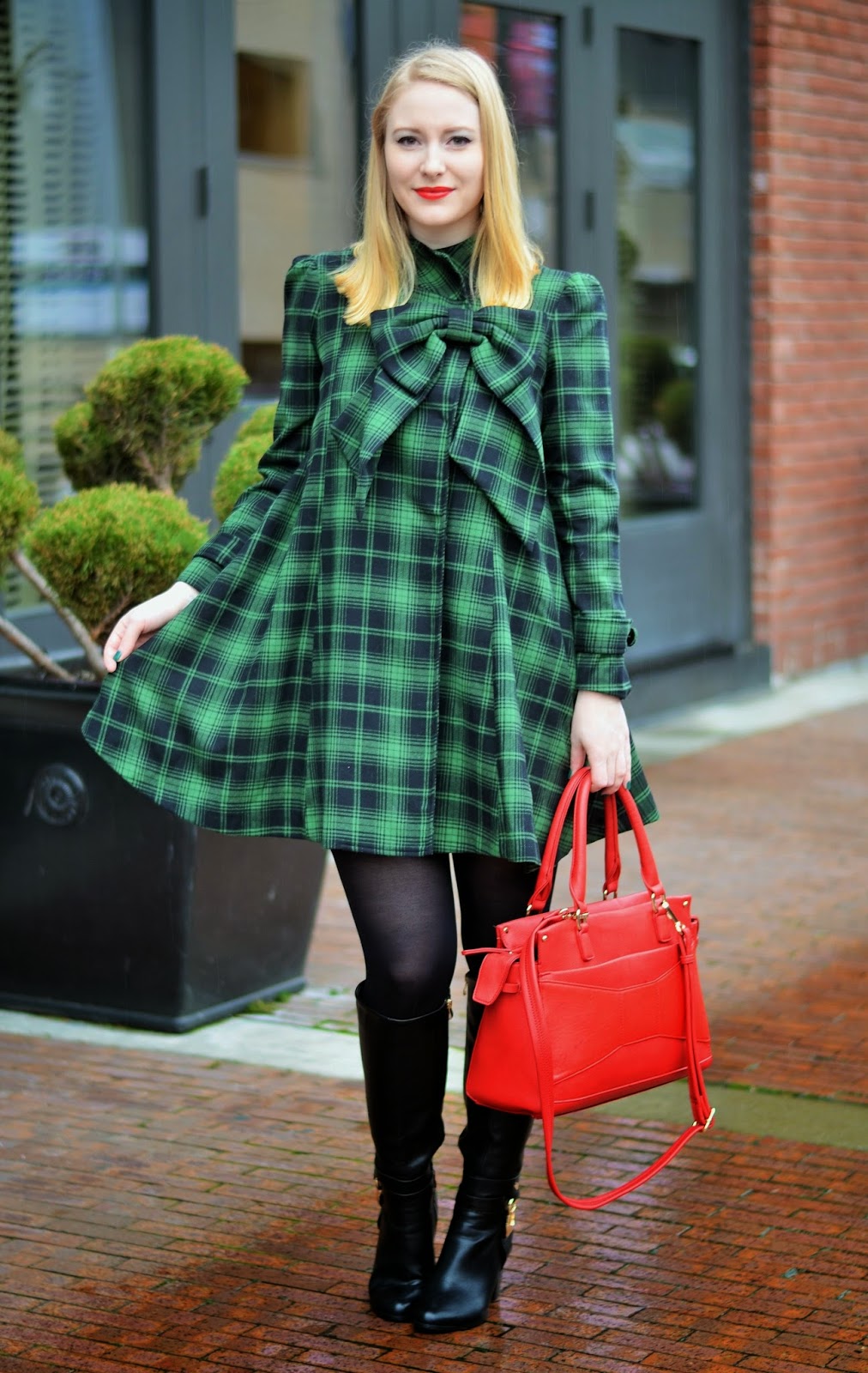 Vancouver Vogue: Look of the Week: Plaid & Bows