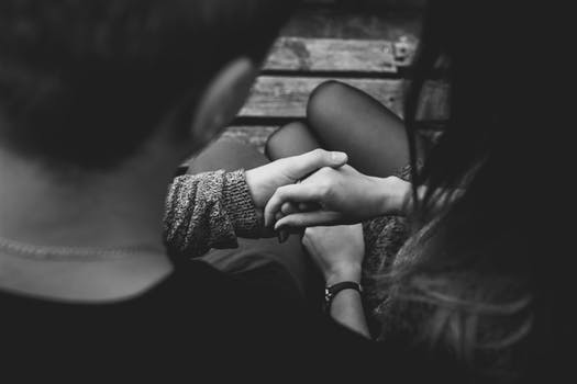 Suamiku Kenapa Kamu Waktu Susah Sama Aku, Tapi Saat Senang Malah Memilih yang Lain? Suamiku Kenapa Kamu Waktu Susah Sama Aku, Tapi Saat Senang Malah Memilih yang Lain?