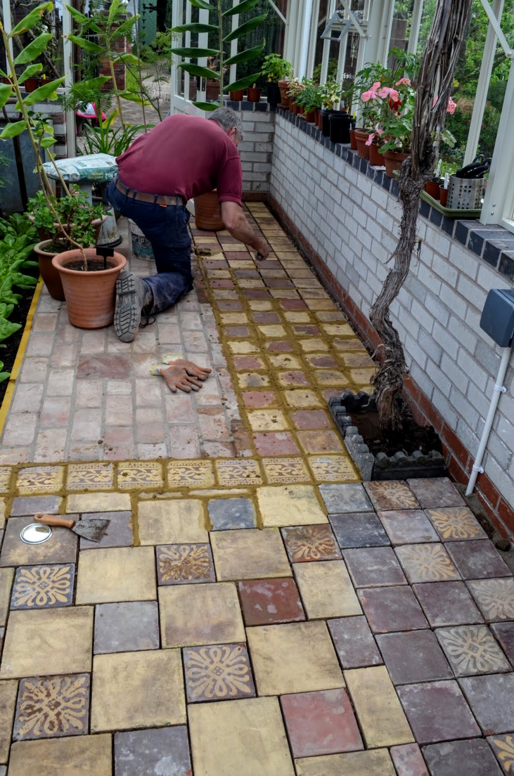 Pear Tree Cottage Garden: Kyle's Tiles (& others) Recycled ...