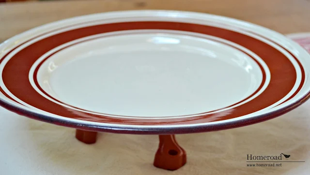 Red and white stiped pedestal dish