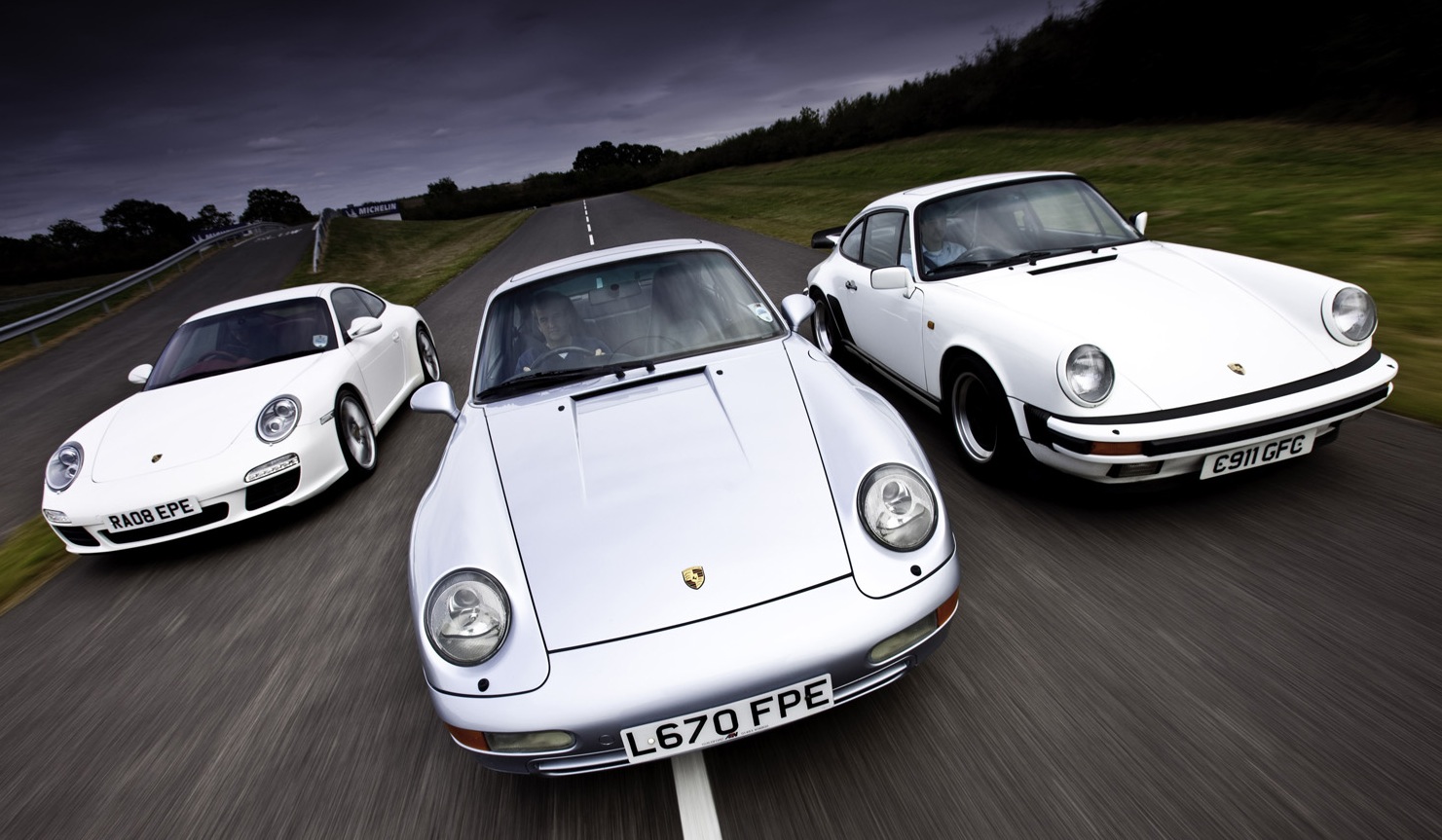 Speedmonkey: A Porsche 911 will do 0-60mph in 0 seconds by 2054