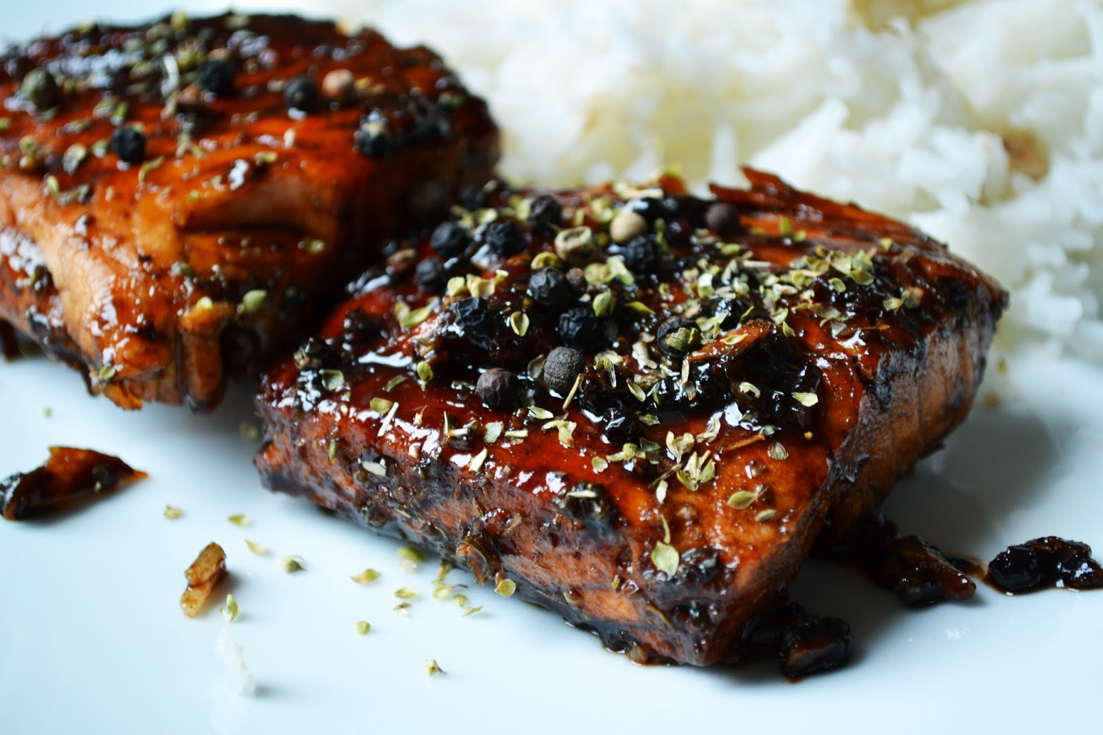 J'ai toujours aimé le jaune moutarde: Saumon au vinaigre balsamique et miel