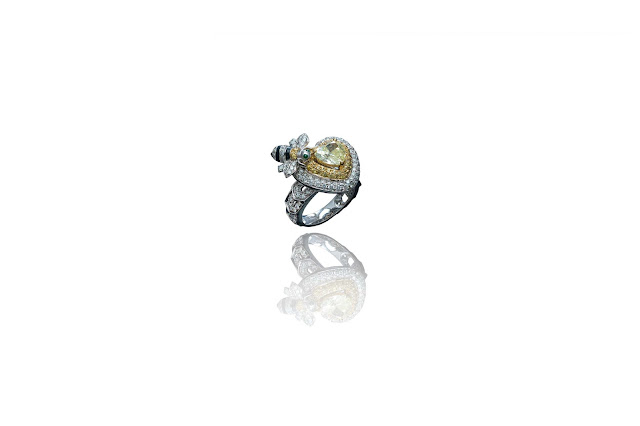 Mirari has just launched the new collection that is "To Bee or not To Bee" Mirari has just launched the new collection that is "To Bee or not To Bee"