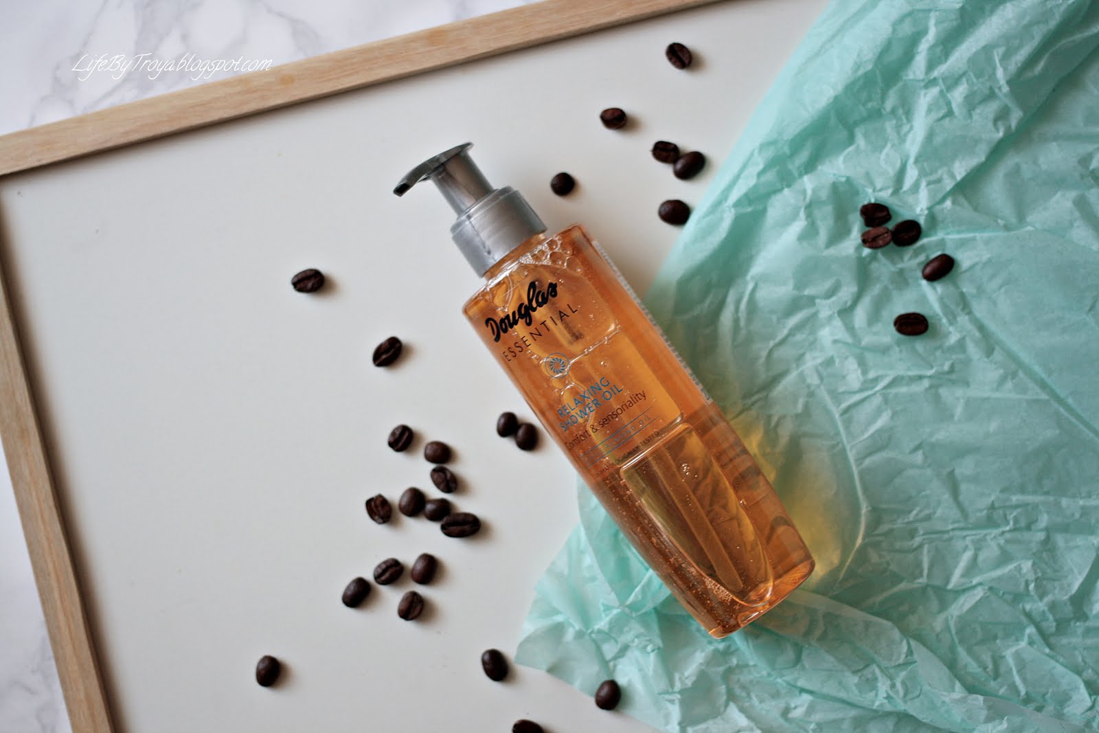 Review Douglas Essential MakeUp Remover Micellar Water, Relaxing