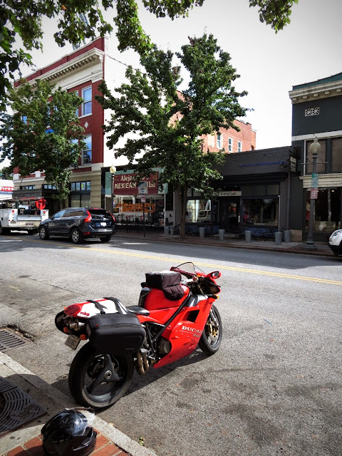 Ducati 916 in downtown Roanoke.