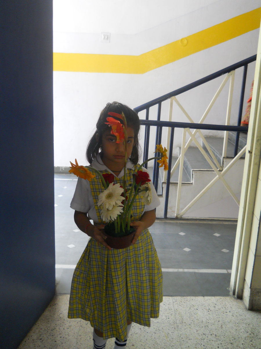 SUNFLOWER SCHOOL Flower Arrangement Vegetable Carving Competition