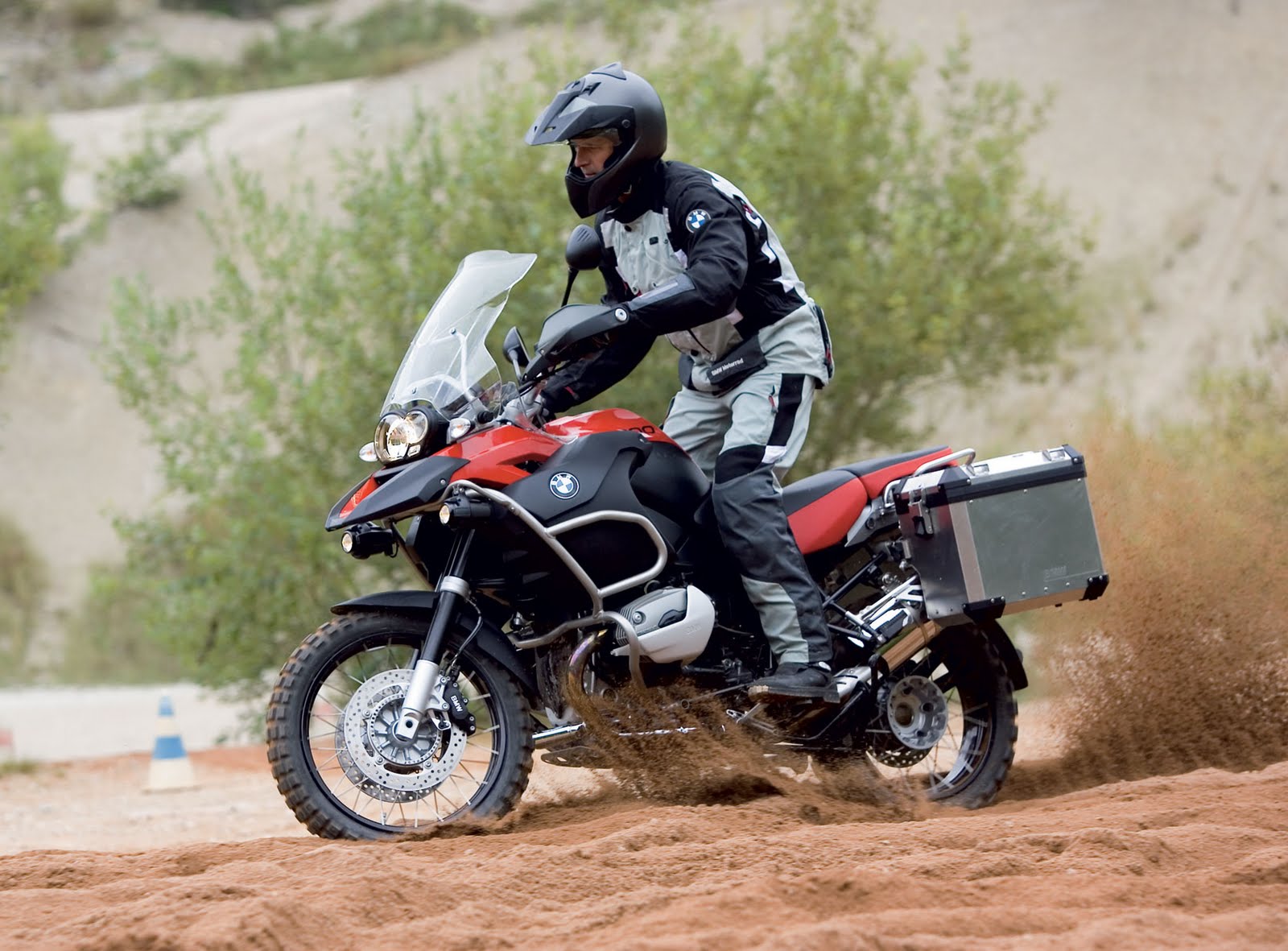 Bmw r1200gs adventure характеристики