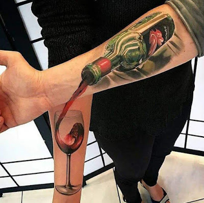 Tatuaje de vino