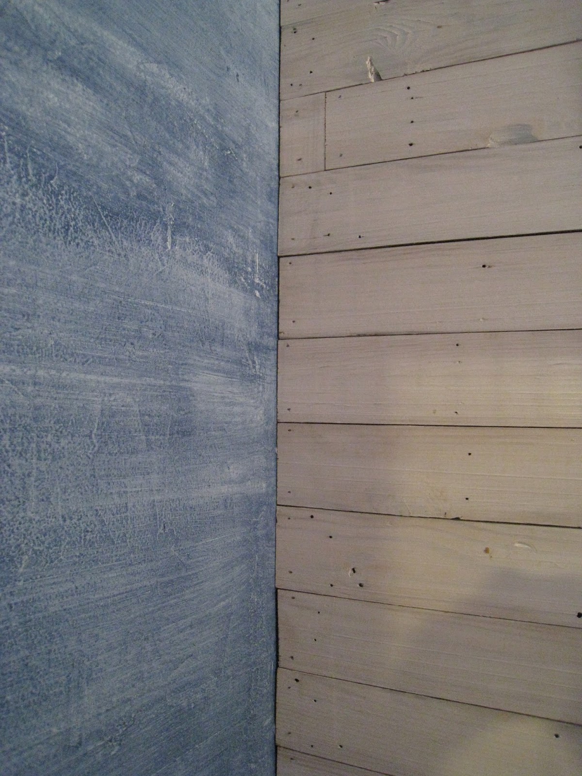 Repurposed For Life WOOD PICKET WALL