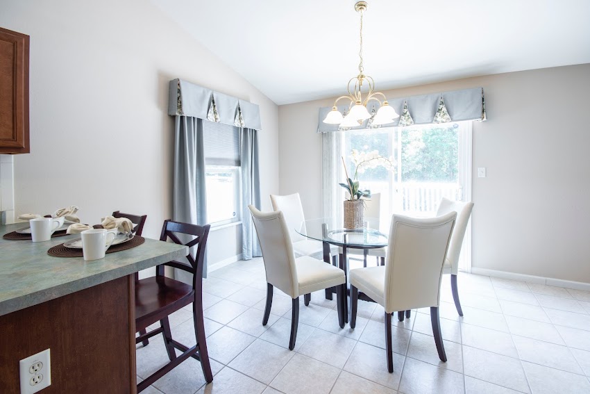 Ceiling Chairs Contemporary Round Clear Glass Dining Table Ceiling Chairs Contemporary Round Clear Glass Dining Table